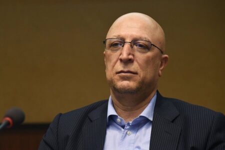 وزیر علوم: در آزمون سراسری امسال ۷۰۰۰ ظرفیت بورسیه صنعتی برای انتخاب رشته اعلام شد