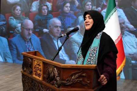 اشتغال ۱۵۰ هزار نفر و آموزش ۶۵ هزار نفر در حوزه صنایع‌دستی