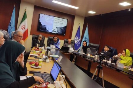 نشست «فقرزدایی در آینه آموزش»؛  ایران در آموزش مهارت جزو ۸ کشور آخر دنیاست