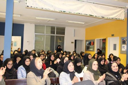 لزوم سرمایه‌گذاری برای طراحی جلد؛ دانش آموزان هنرستانی وارد حوزه نشر و کتاب می‌شوند